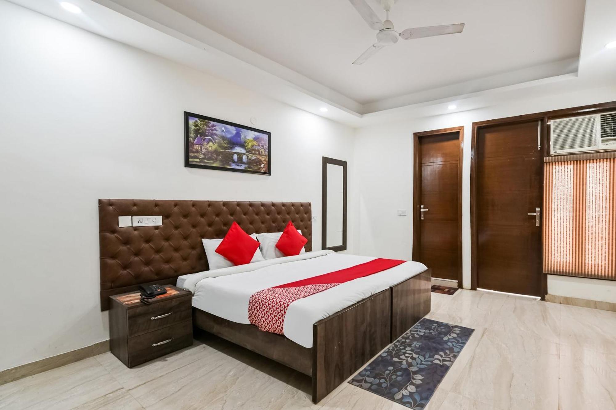 Hotel O Premium Rooms Chhatarpur New Delhi Eksteriør billede
